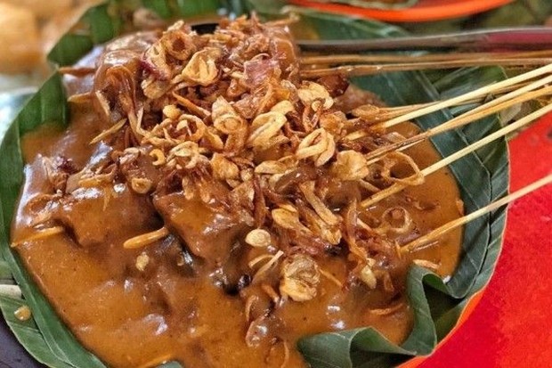 Sate Padang Makanan Khas Sumatera Barat yang ada dimanan